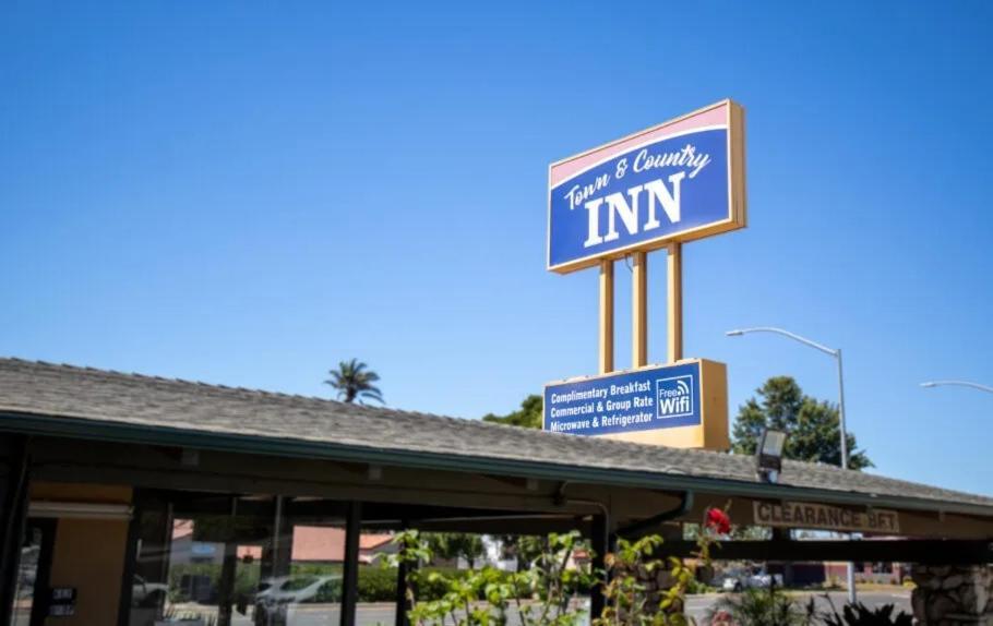Town And Country Inn Santa María Exterior foto